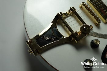 Wildkat Bigbsy - Pearl White